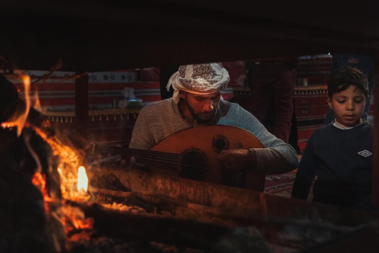 Wadi Rum Meteorite Camp ภายนอก รูปภาพ