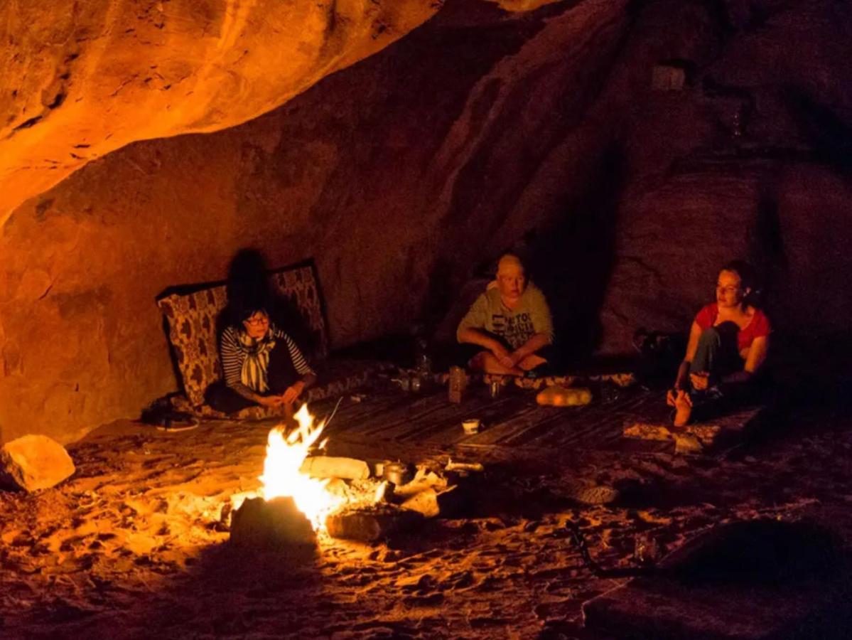 Wadi Rum Meteorite Camp ภายนอก รูปภาพ