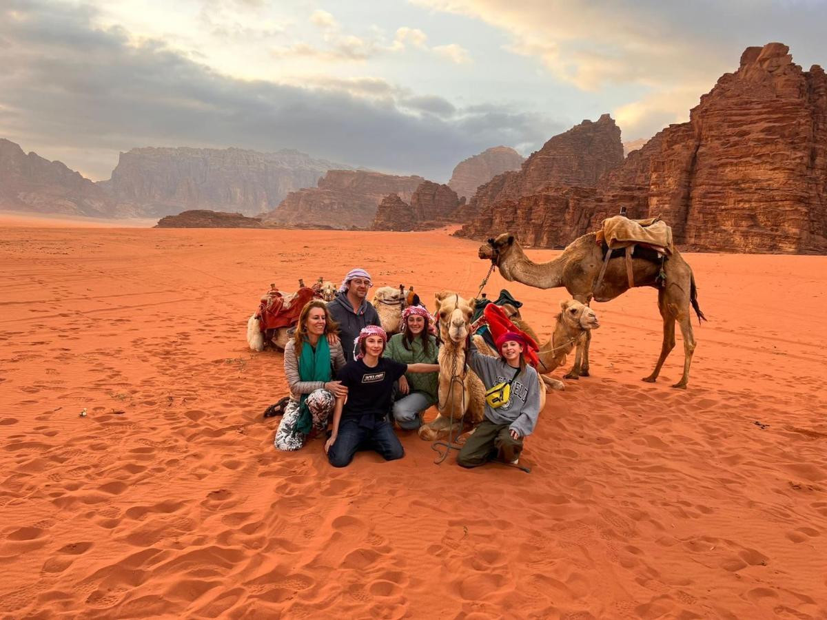 Wadi Rum Meteorite Camp ภายนอก รูปภาพ